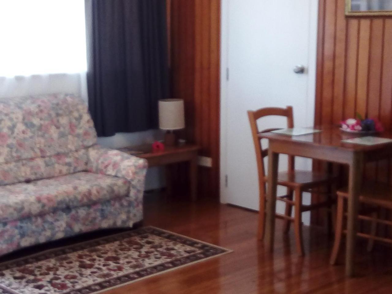 Fletcher Christian Holiday Apartments Burnt Pine Extérieur photo